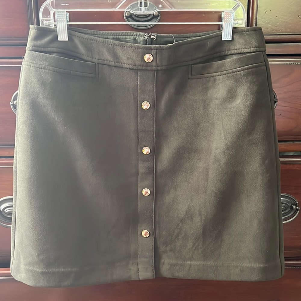 Loft Dark green skirt, never worn, tags still on.